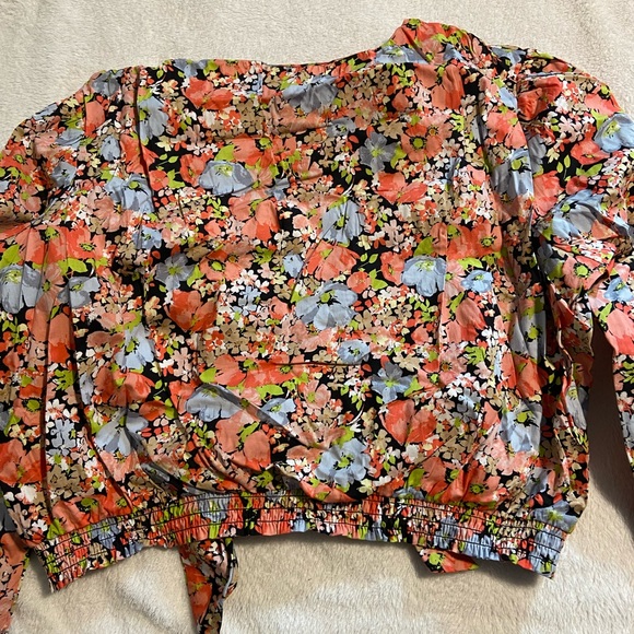 Long sleeve floral top - Picture 4 of 4